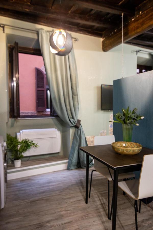 Romeathome Deluxe Suite Campo Dei Fiori المظهر الخارجي الصورة
